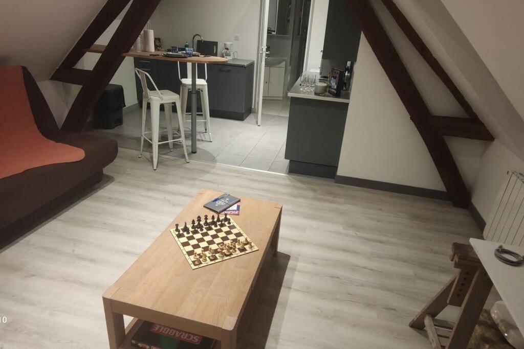 Appartement De Charme La Croix-Saint-Ouen المظهر الخارجي الصورة